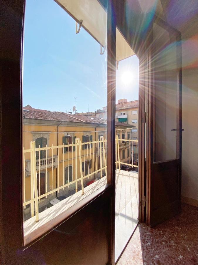 Comodo E Confortevole Nel Cuore Pulsante Di Pise Extérieur photo